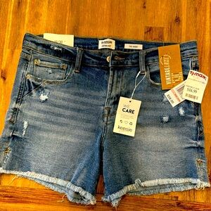Women’s Kensie Vintage Luxe “The Short” denim shorts